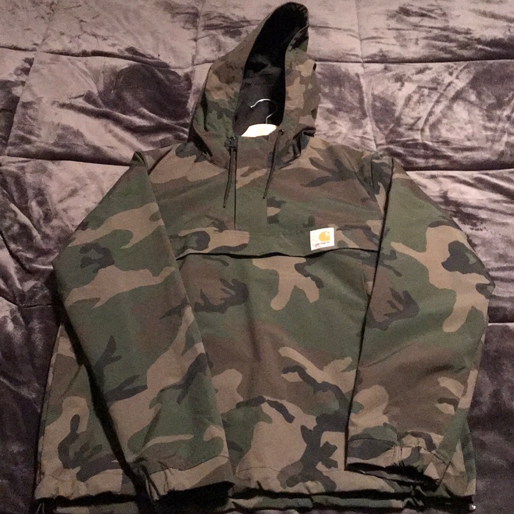 Carhartt Pullover. Like new. Worn twice.